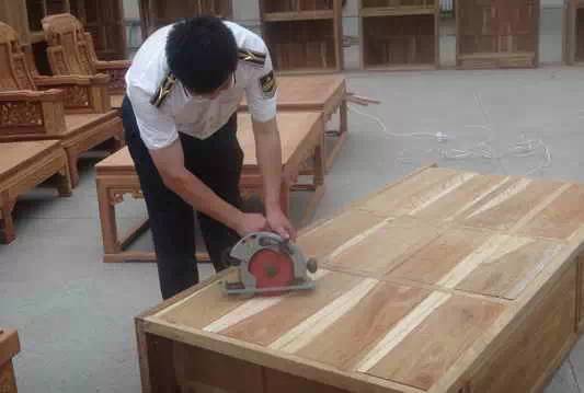 關(guān)于紅木家具的白皮和識(shí)別,你必須知道這些